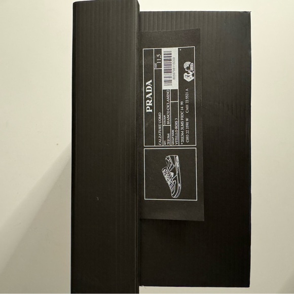 Prada low top sneakers - Picture 6 of 6